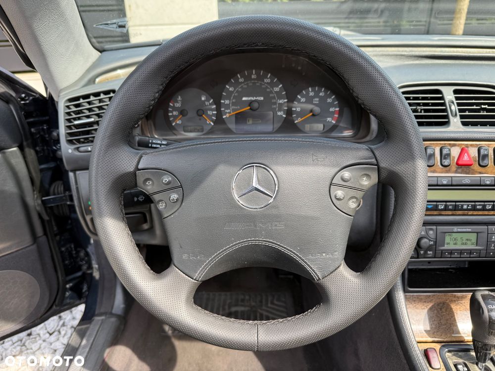 Mercedes-Benz CLK - 21