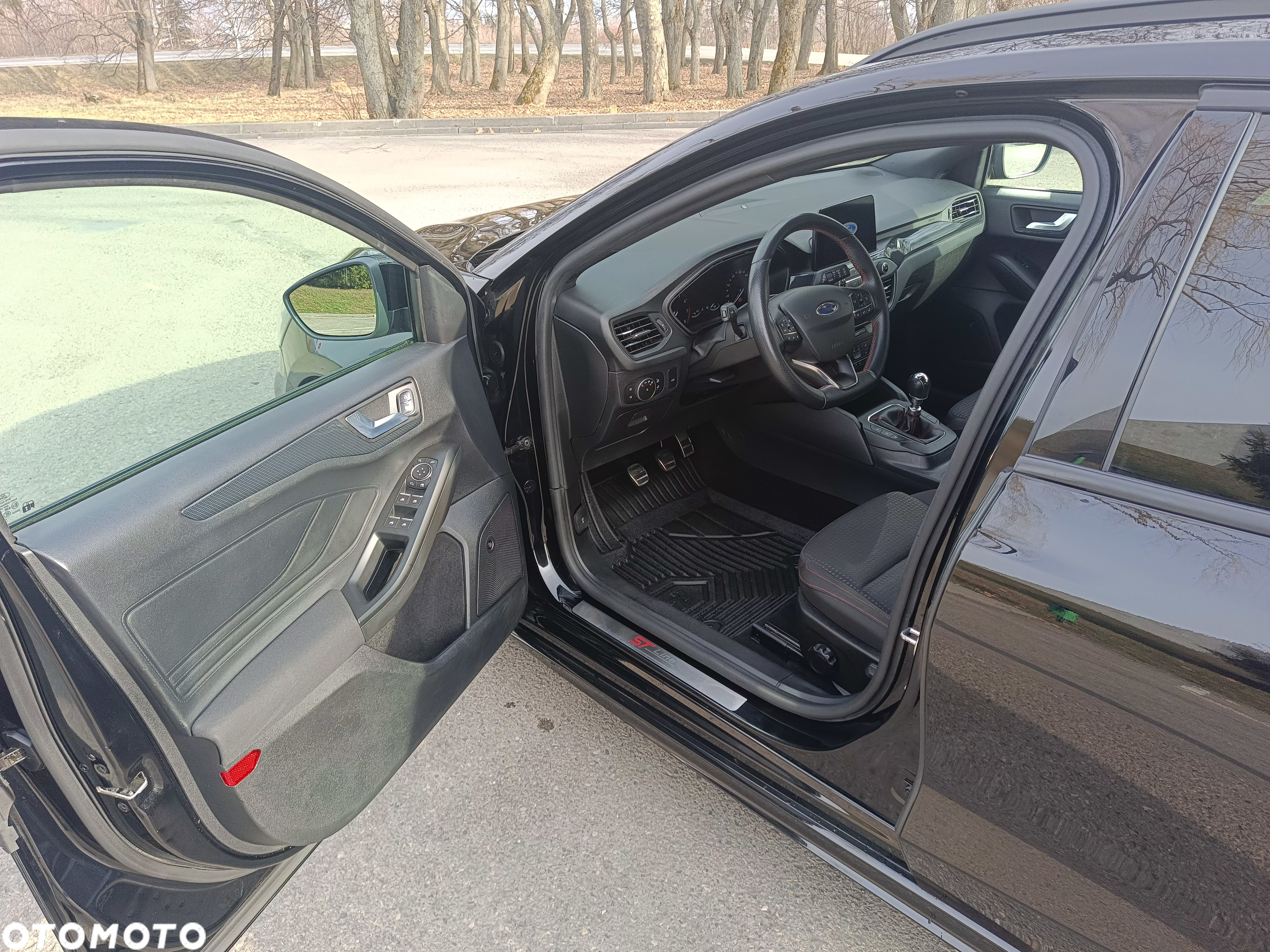 Ford Focus 1.5 EcoBoost Start-Stopp-System ST-LINE - 14