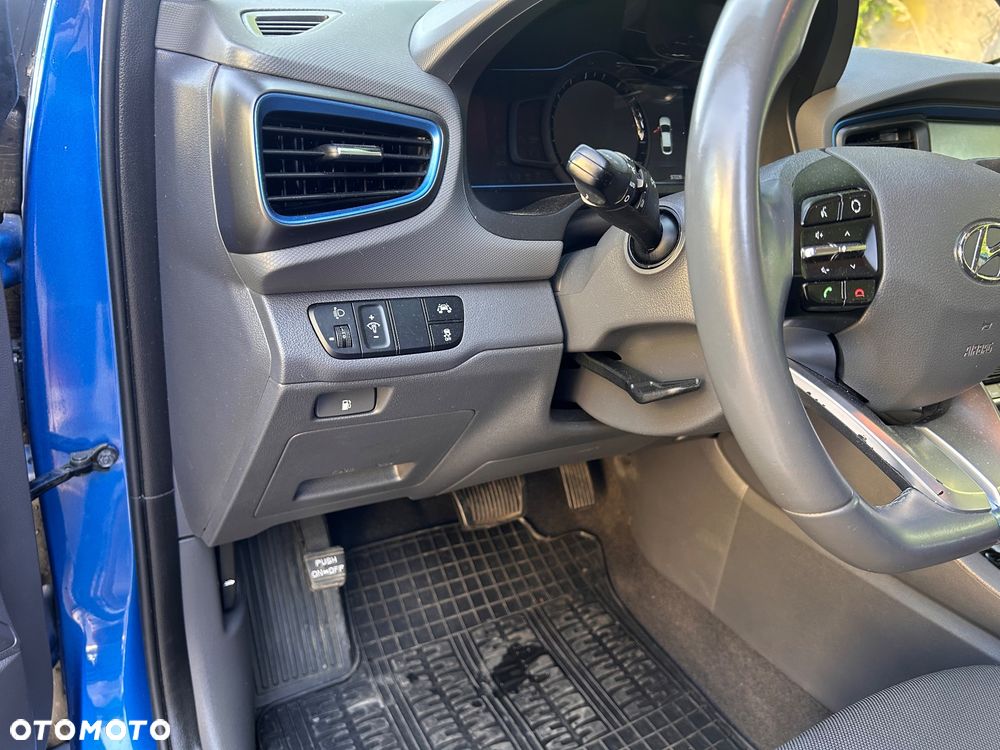 Hyundai IONIQ Hybrid Platinum - 9
