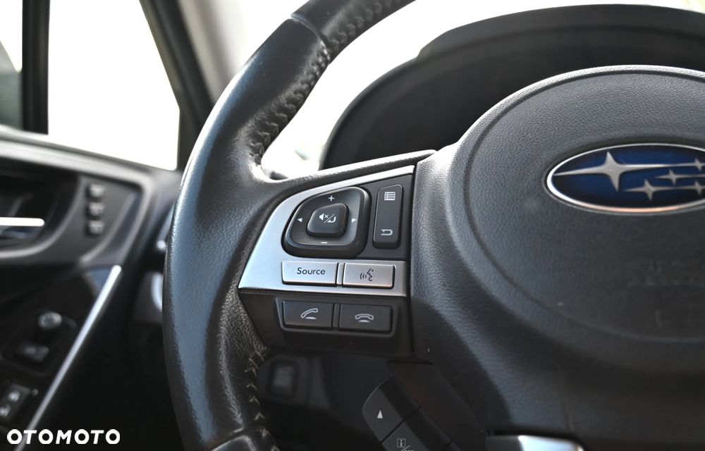 Subaru Forester 2.0 XT Platinum Lineartronic - 32