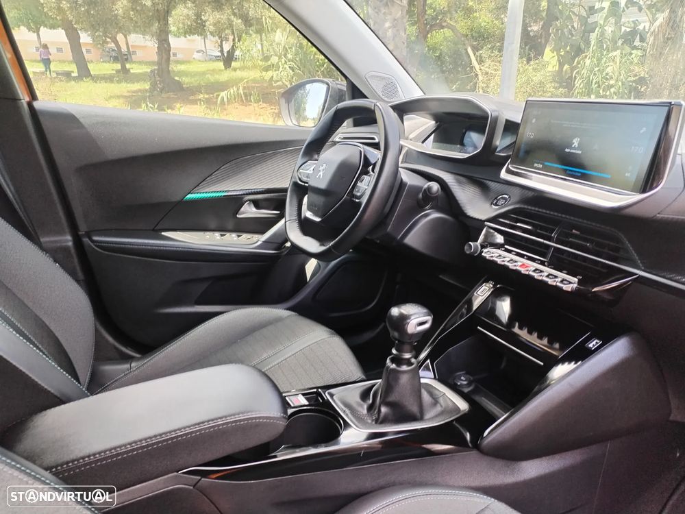 Peugeot 2008 1.2 PureTech Allure - 6
