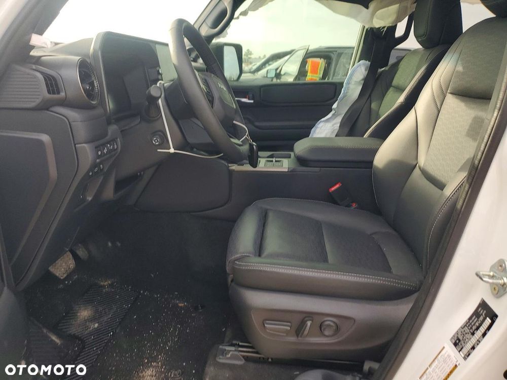 Toyota Land Cruiser - 8