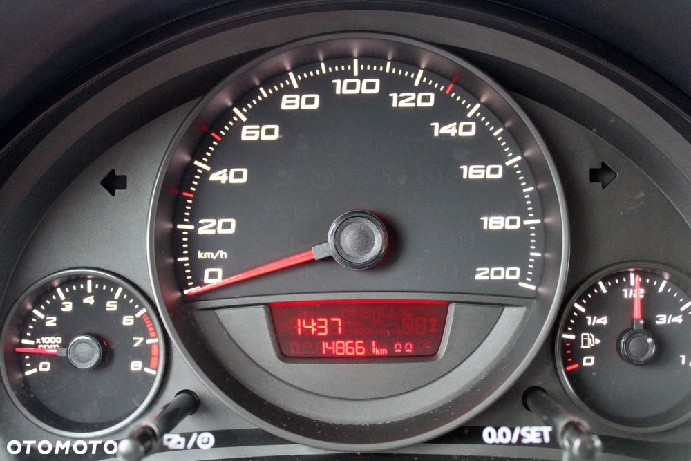 Seat Mii 1.0 Ecomotive Edition Red - 28