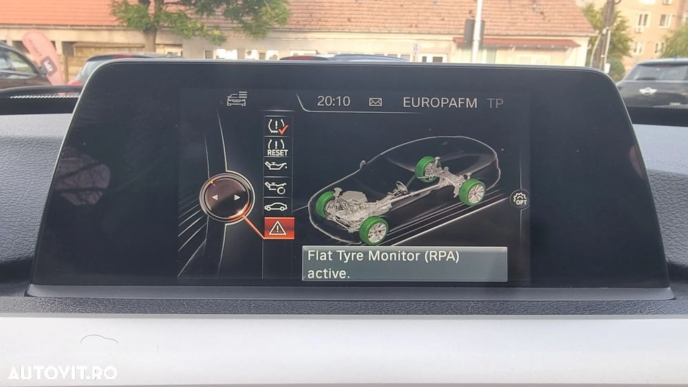 BMW Seria 3 318d - 25