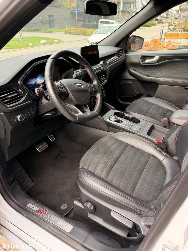 Ford Kuga 2.5P PHEV FWD ST-Line X - 7
