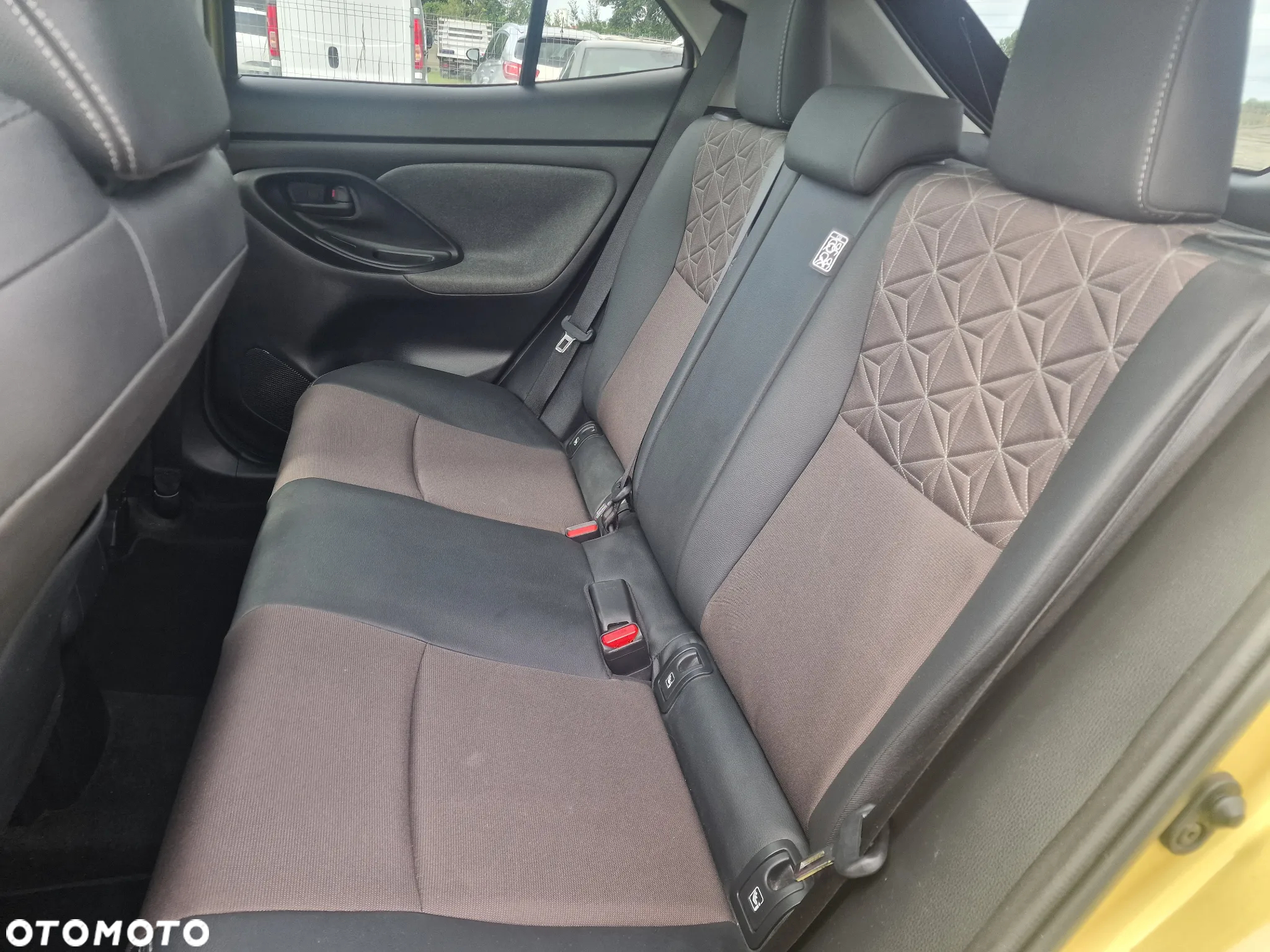 Toyota Yaris Cross Hybrid 1.5 Comfort - 17