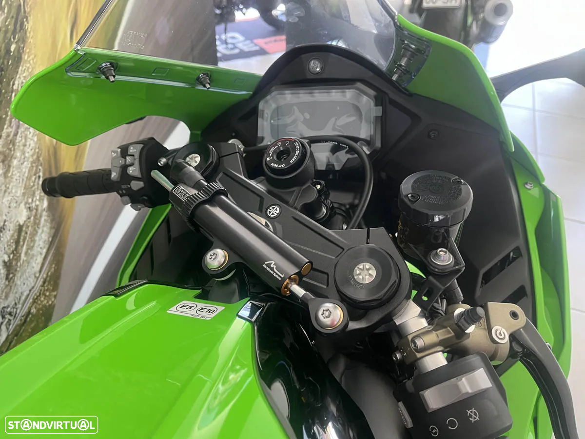 Kawasaki Ninja ZX-10R - 4