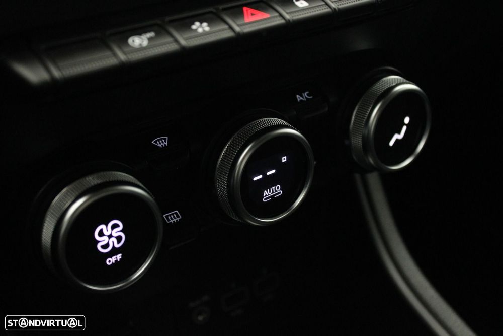 Renault Captur 1.0 TCe Techno - 24