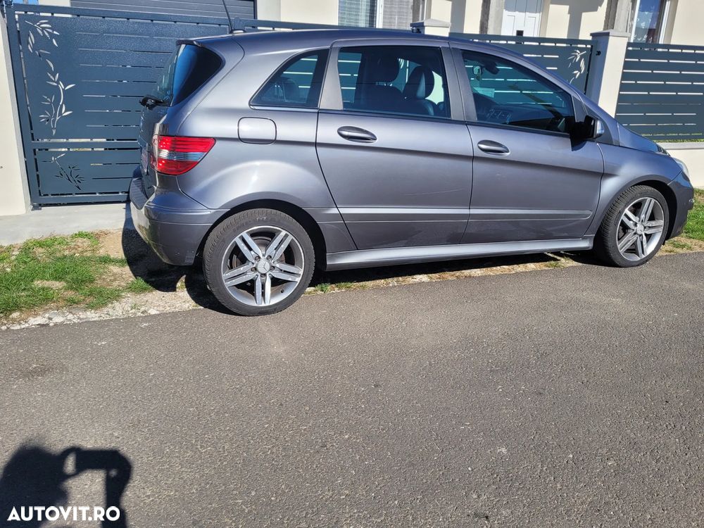Mercedes-Benz B 180 CDI Autotronic - 12