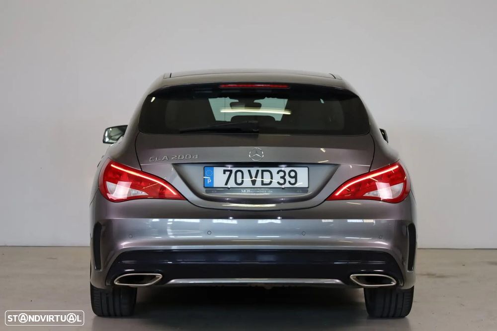 Mercedes-Benz CLA 200 d Shooting Brake AMG Line Aut. - 18