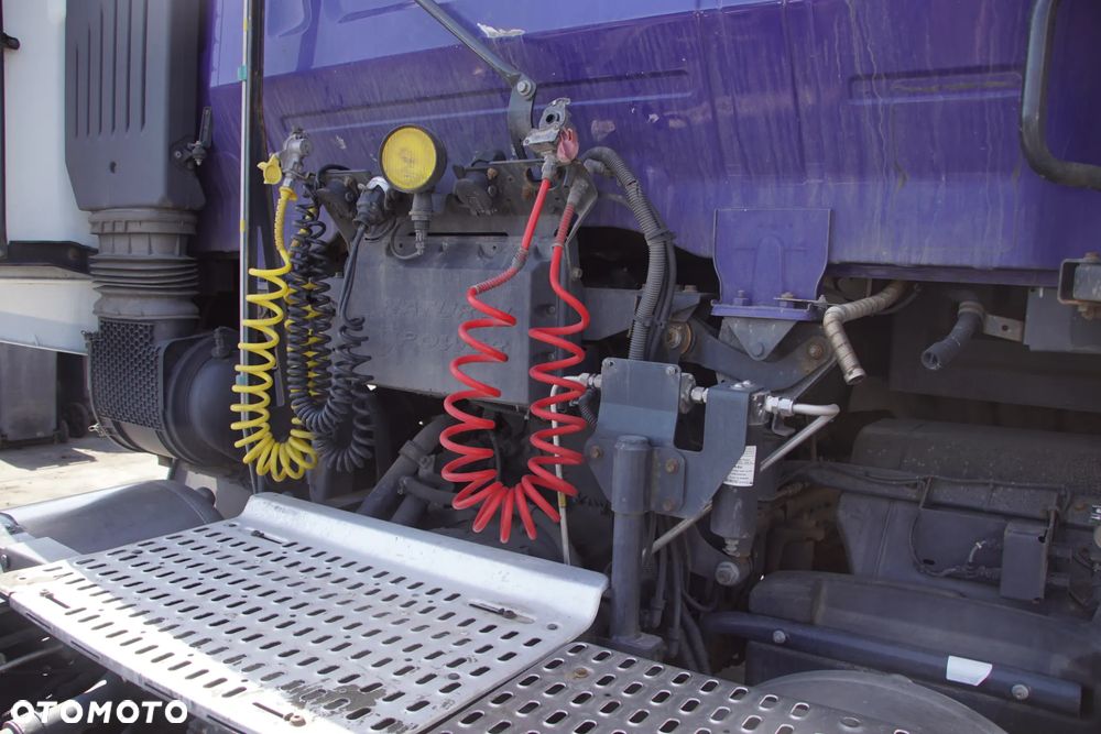 Pojazd na części - Iveco Stralis NP 460 11.1 F3HFE601A 12TX1810TO IC194 2018R Silnik Skrzynia Drzwi Maska Błotnik Nadkole Lampa Lusterko Klamka Szyba Siodło Kabina Deska Kokpit Sterownik Moduł Czujnik Licznik Panel Kierownica - 18
