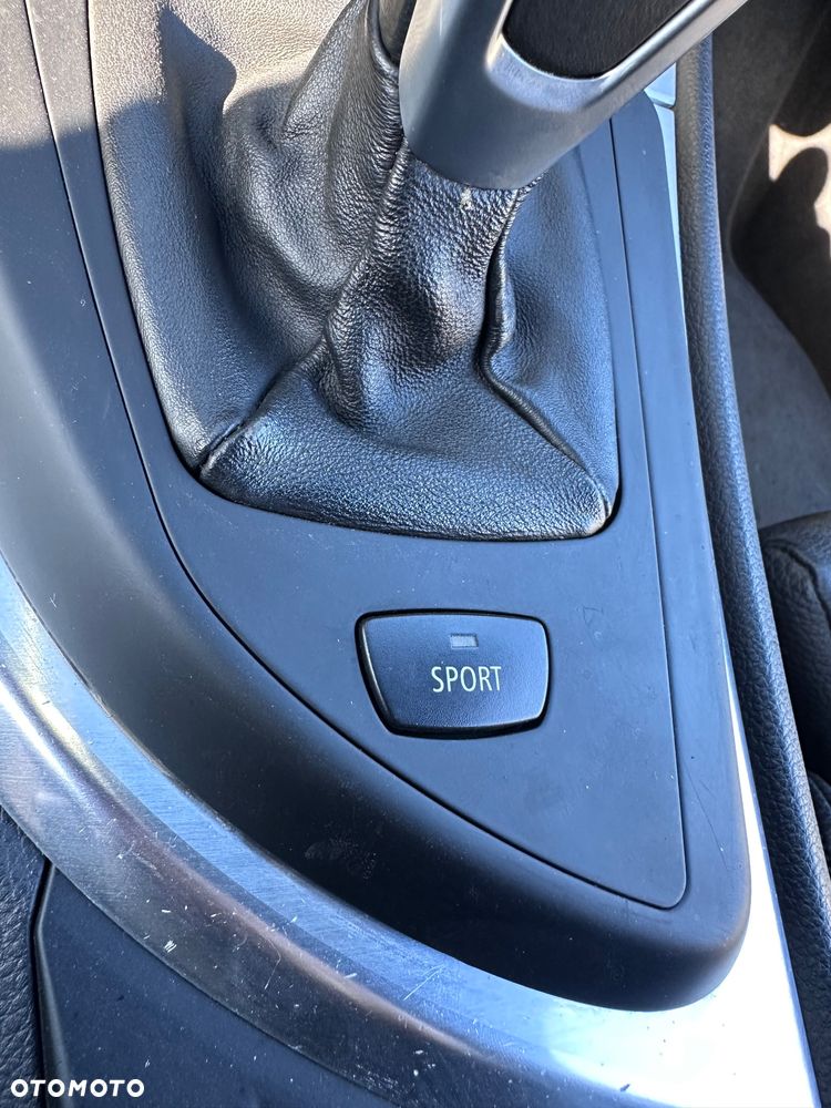 BMW Seria 1 135i - 22