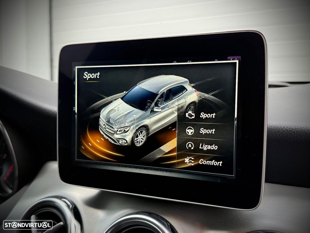 Mercedes-Benz GLA 180 d AMG Line - 27