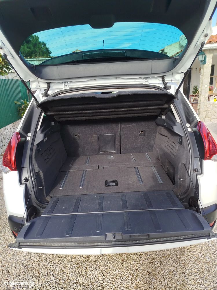 Peugeot 3008 2.0 HDi Hybrid4 - 8