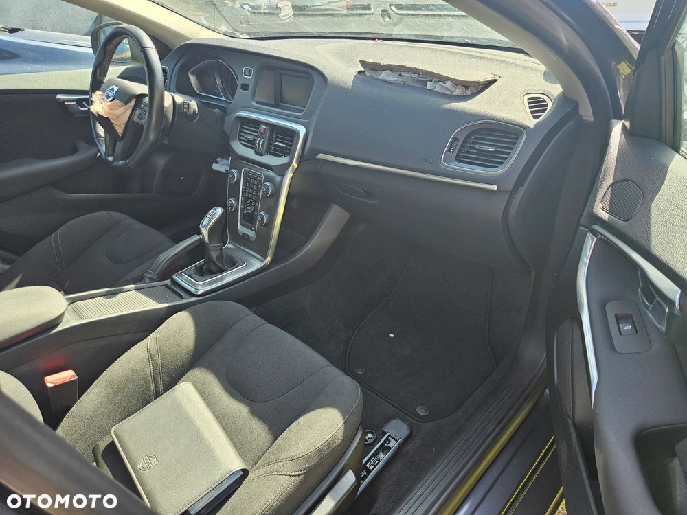 Volvo V40 T2 - 13