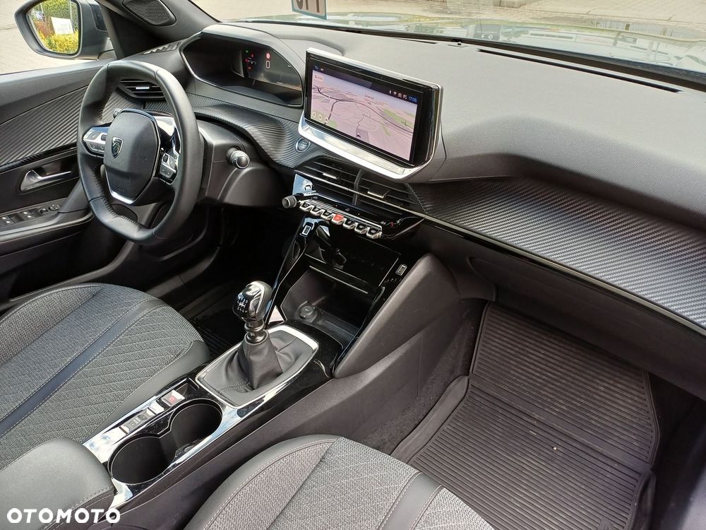 Peugeot 2008 PureTech 100 Allure S&S BVM6 - 13