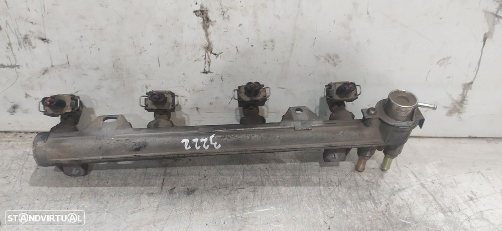 RAMPA INJETORA VOLKSWAGEN GOLF IV 1999 -036133319B - 3