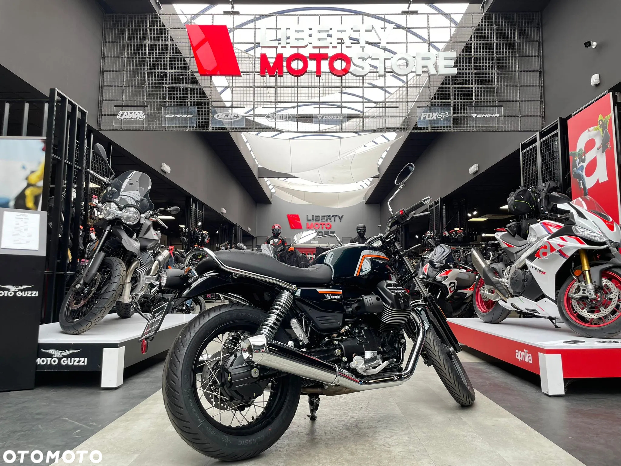 Moto Guzzi V7 - 3