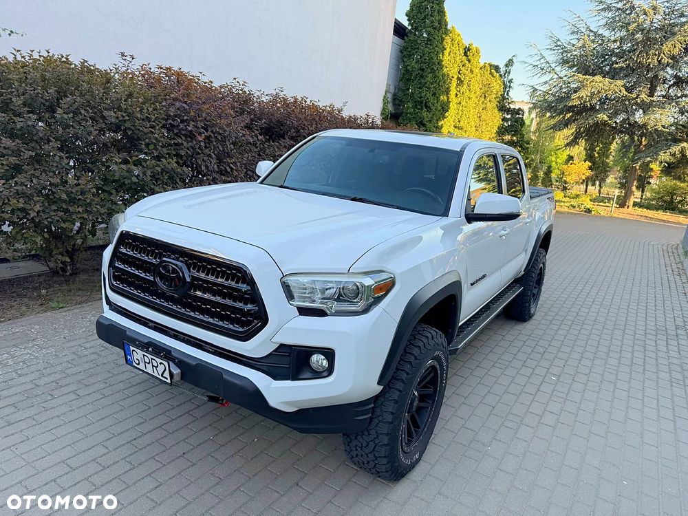 Toyota Tacoma - 10