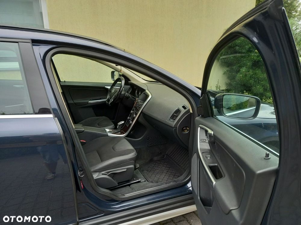 Volvo XC 60 D3 Geartronic Summum - 20