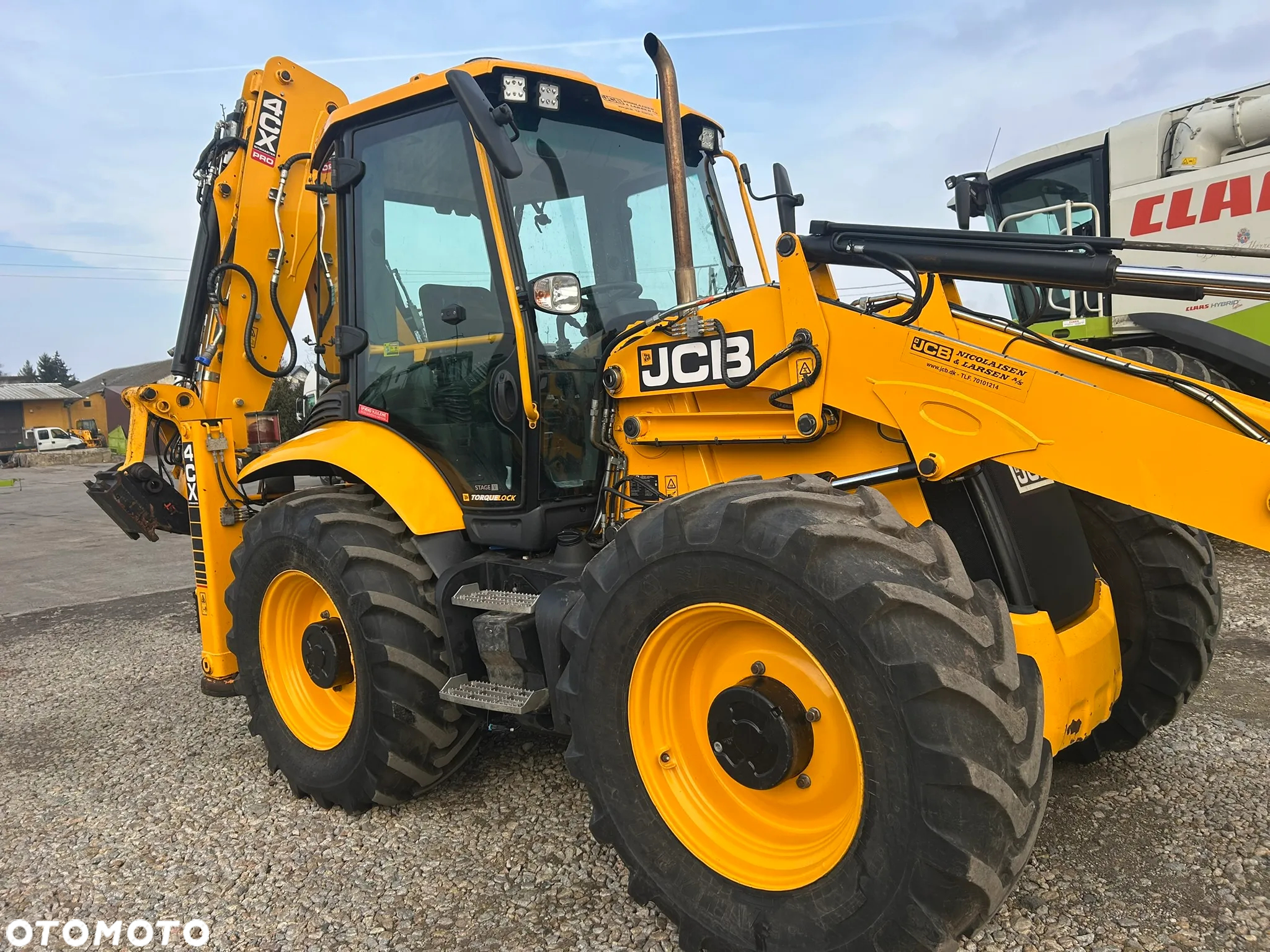 JCB 4CX - 25