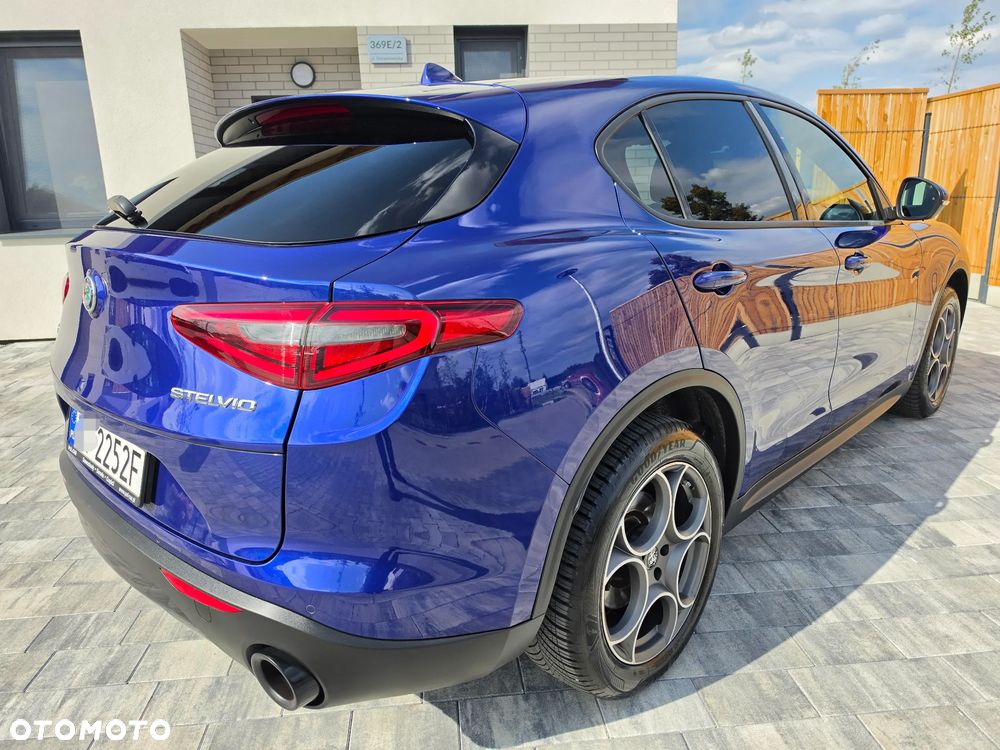 Alfa Romeo Stelvio 2.0 Turbo Sprint Q4 - 5