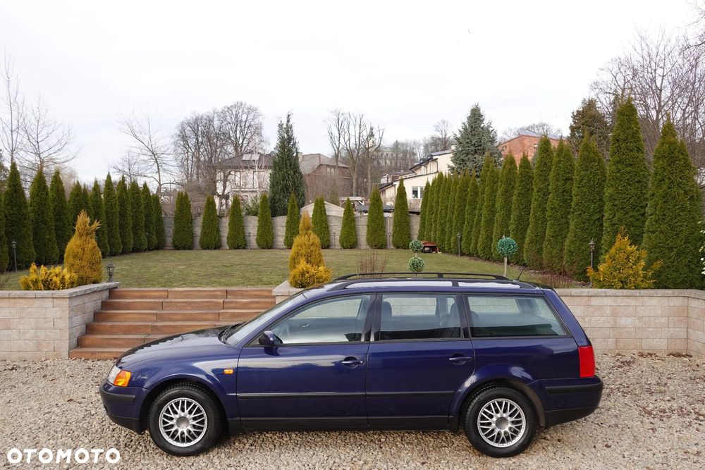 Volkswagen Passat - 8