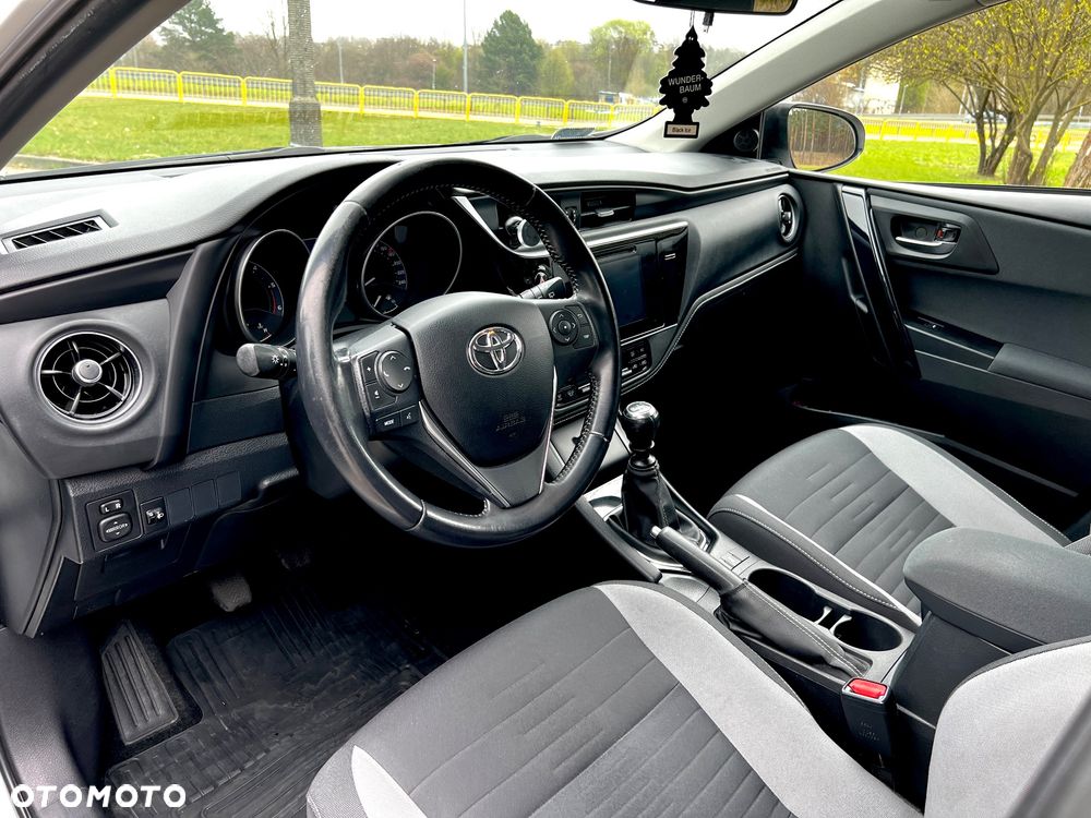 Toyota Auris 1.4 D-4D Comfort - 14