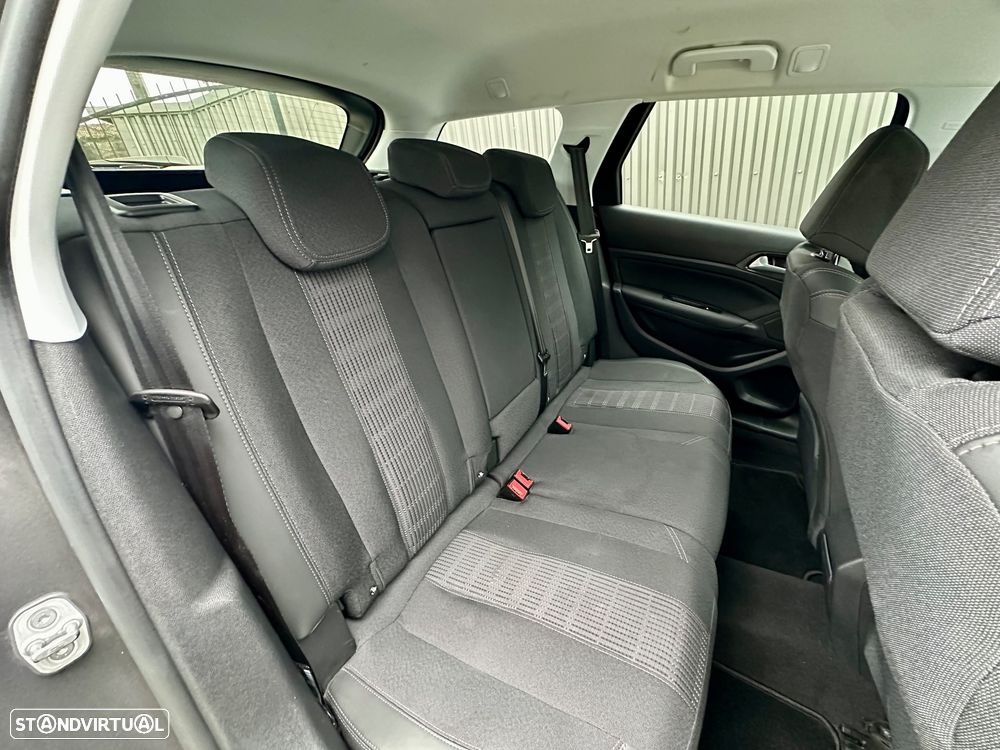 Peugeot 308 1.2 PureTech Allure - 35