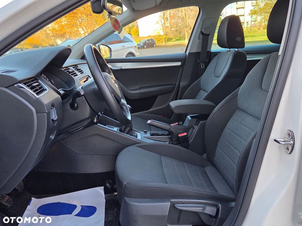 Skoda Octavia 2.0 TDI Drive - 7