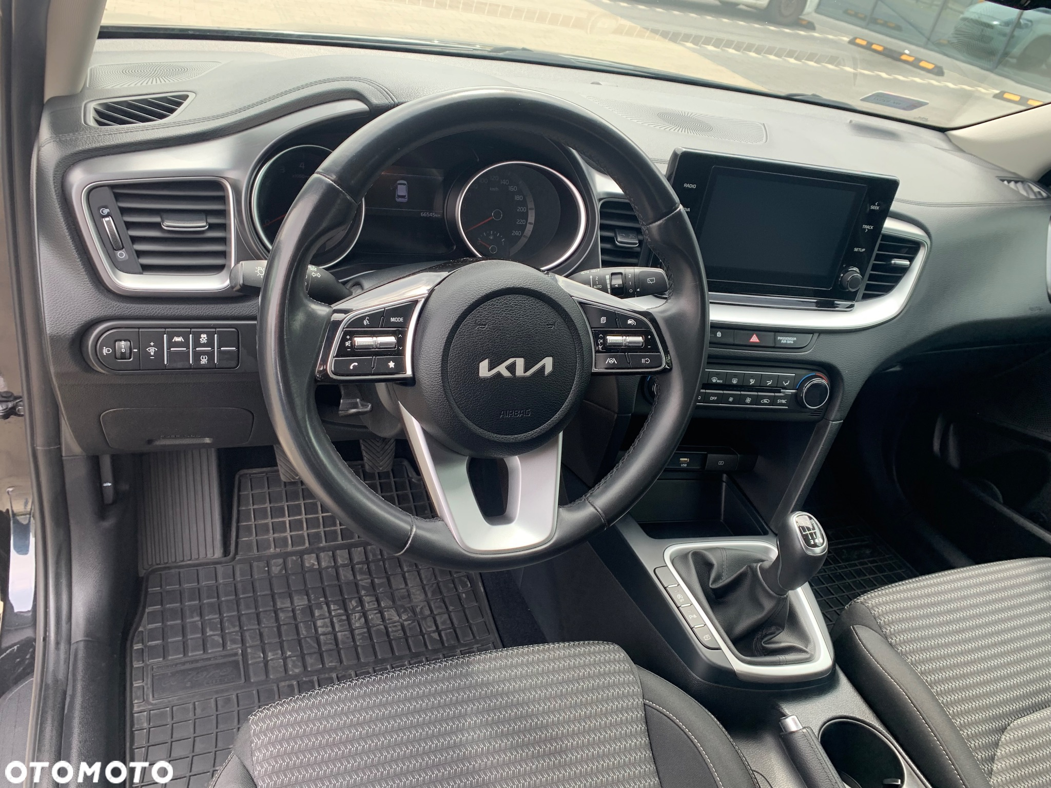 Kia Ceed 1.5 T-GDI Business Line - 21