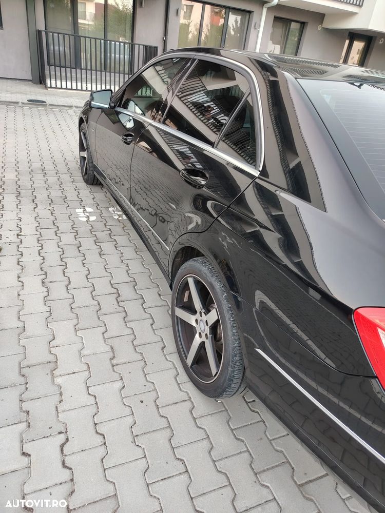 Mercedes-Benz E 220 CDI Automatik Elegance - 2