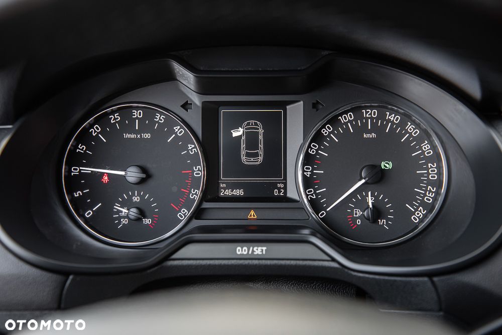 Skoda Octavia 2.0 TDI 4x4 Elegance DSG - 20