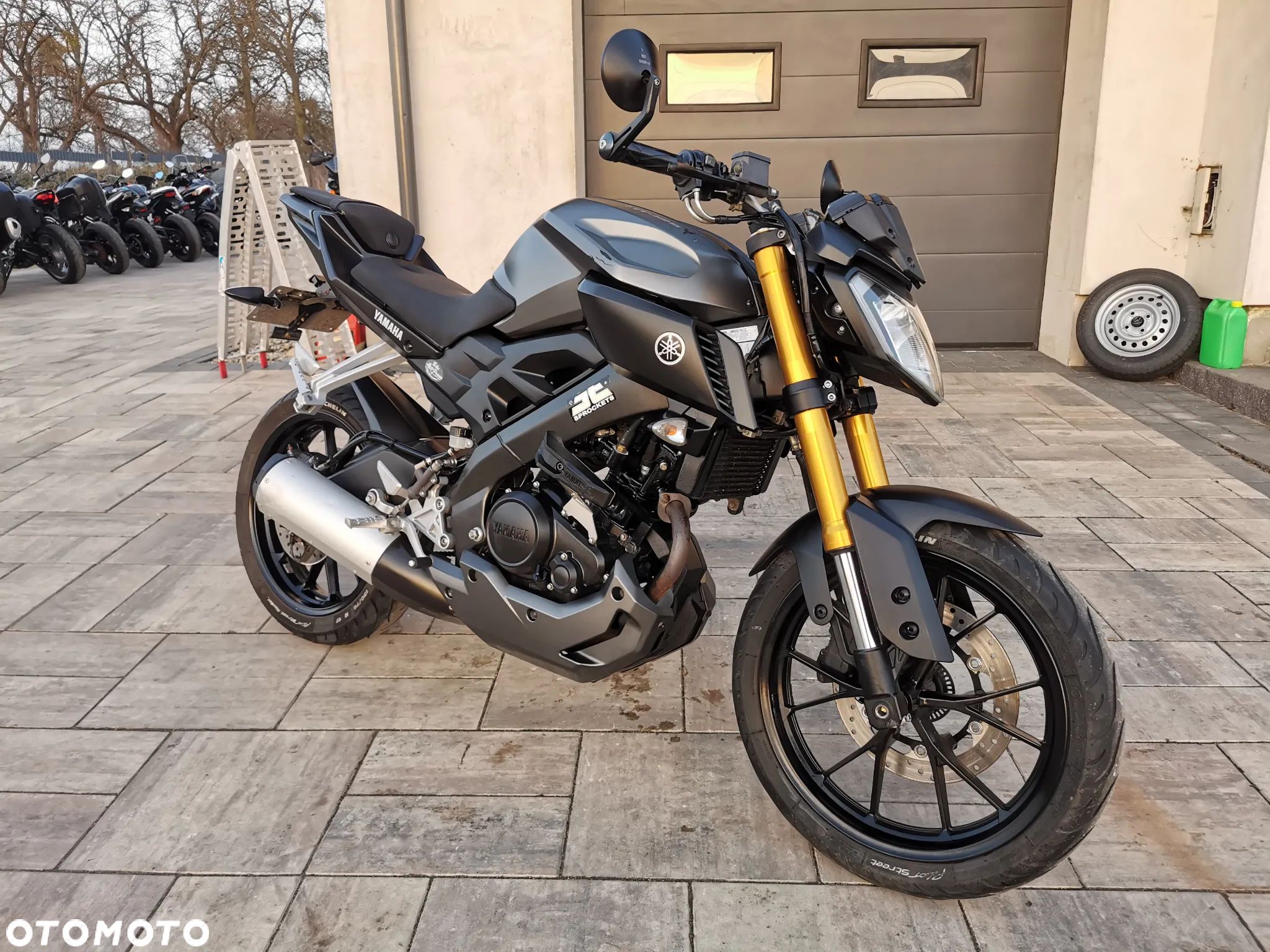 Yamaha MT - 1
