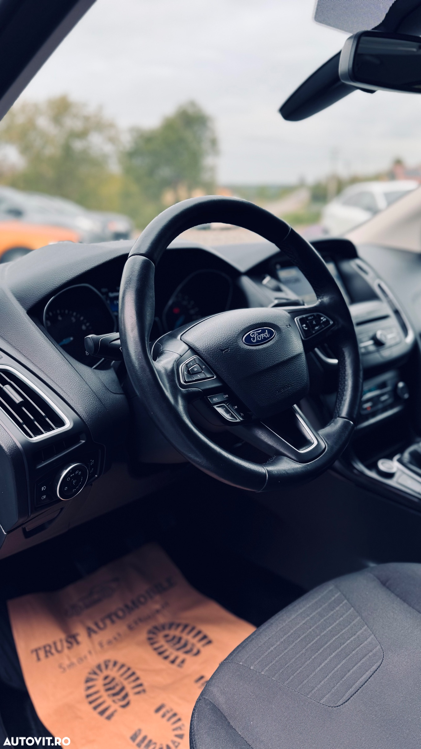 Ford Focus 1.0 EcoBoost Titanium Business - 5
