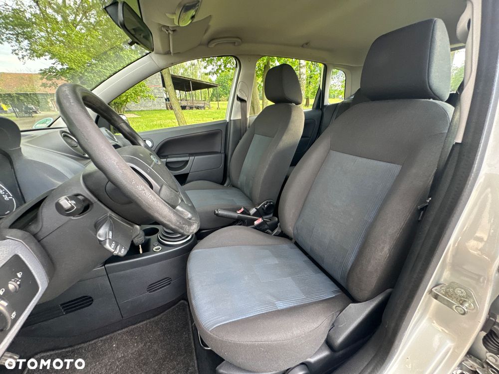 Ford Fiesta 1.4 Trend - 18