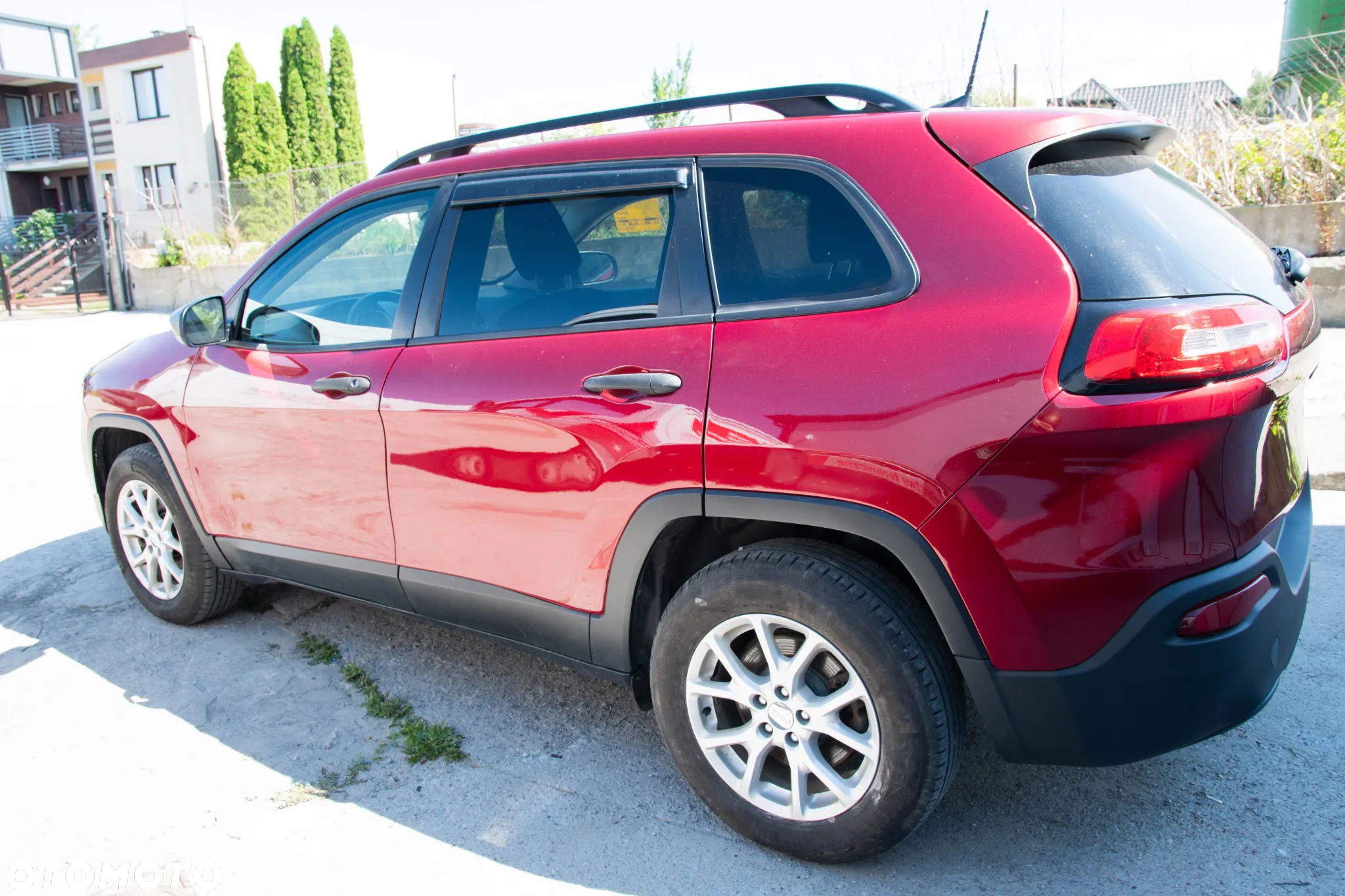 Jeep Cherokee - 8