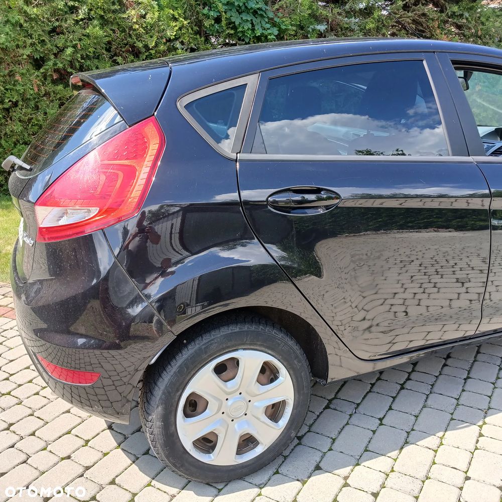 Ford Fiesta - 8