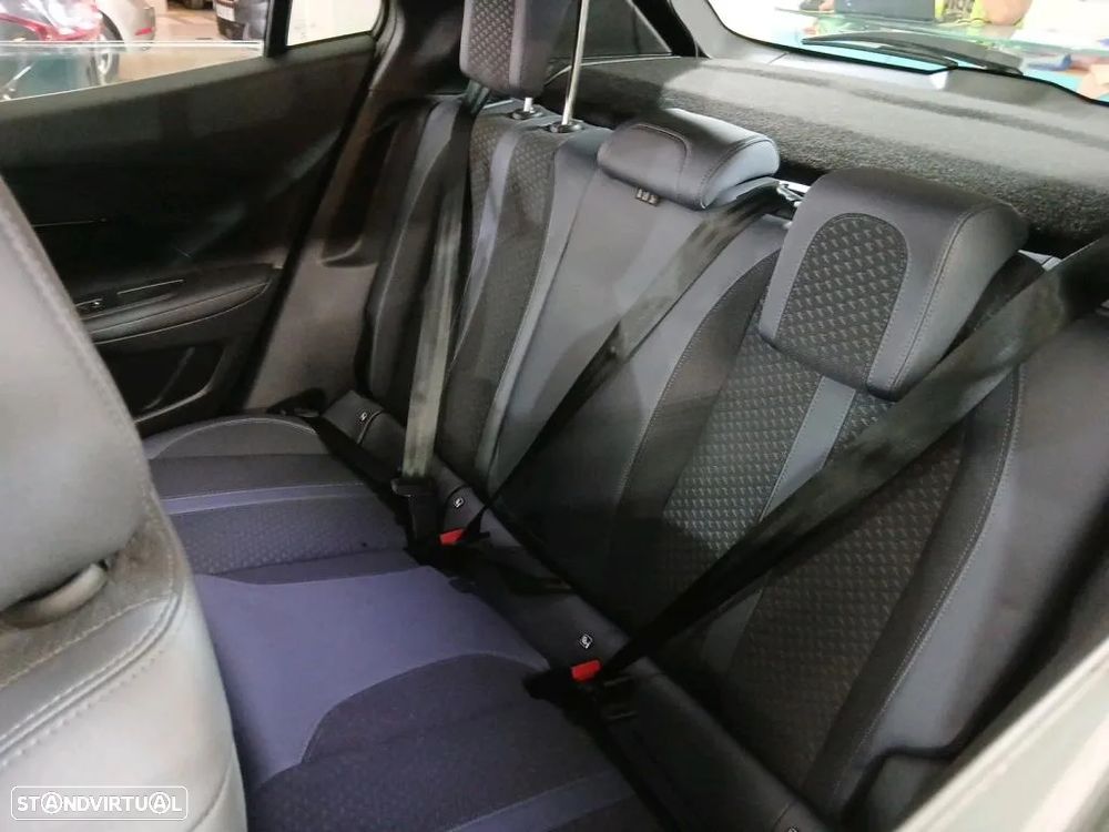 Peugeot 2008 1.5 BlueHDi Allure - 10
