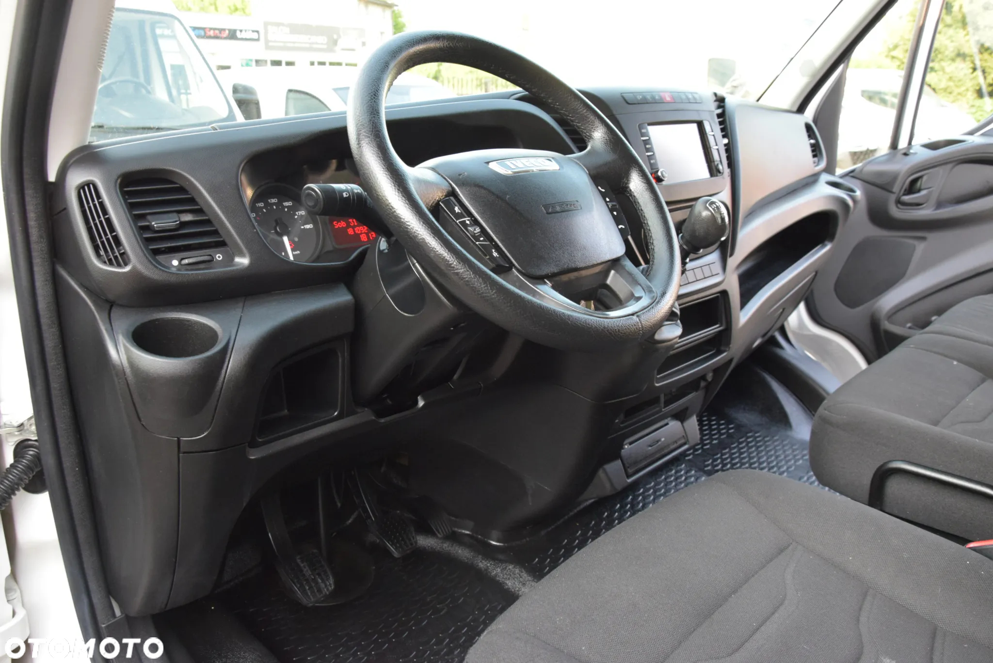 Iveco DAILY 35C17 L3H2 3,0 JTD 170 KM 181TYŚ KM - 11