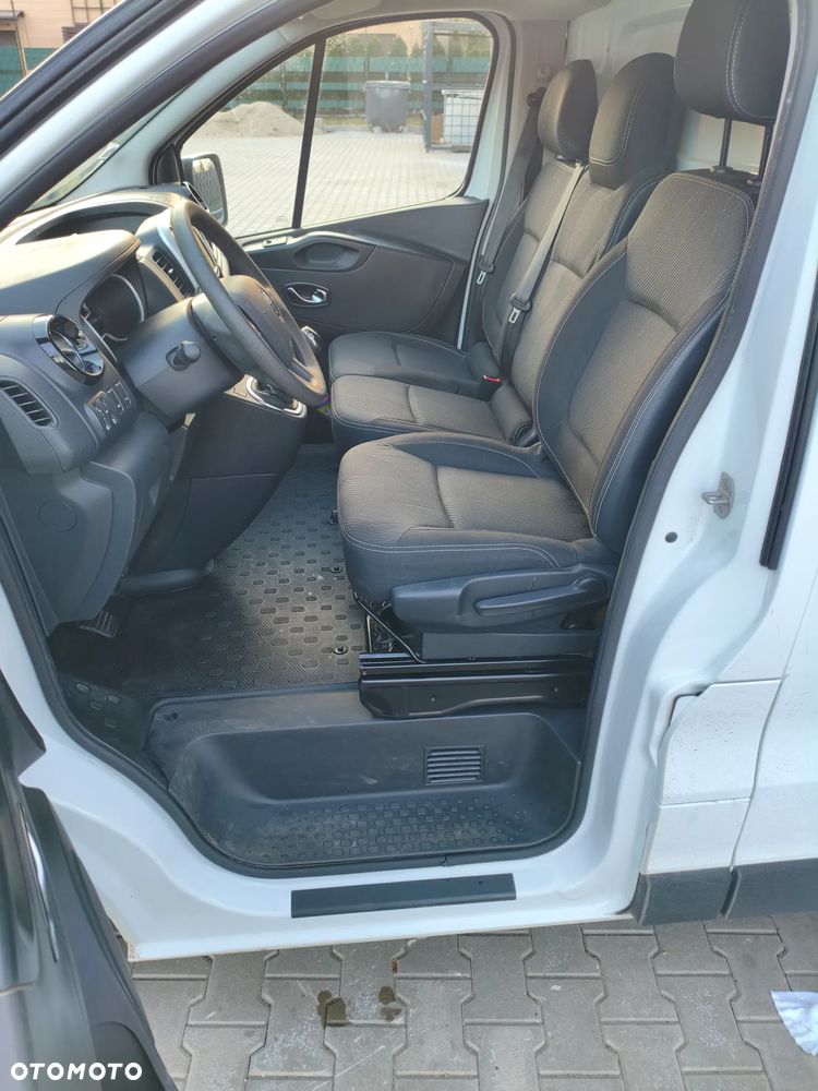 Renault Trafic - 19