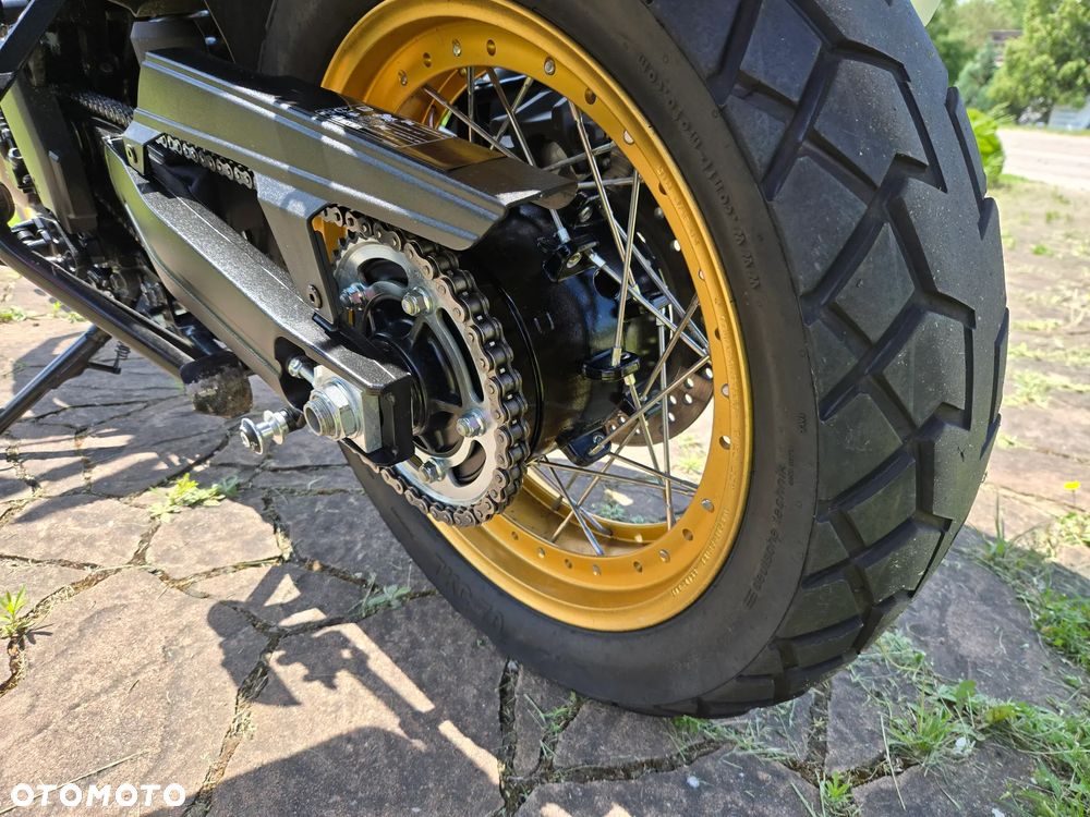 Suzuki V-STROM - 9
