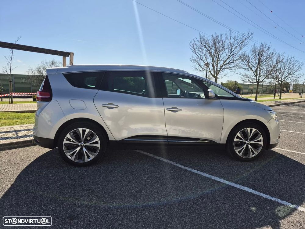 Renault Grand Scénic - 8