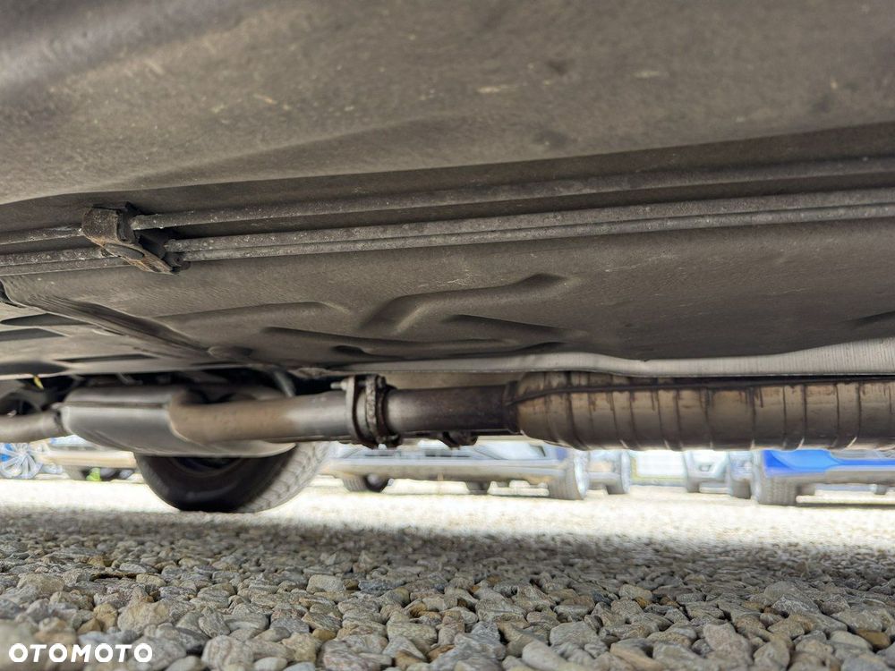 Mercedes-Benz Klasa E - 25