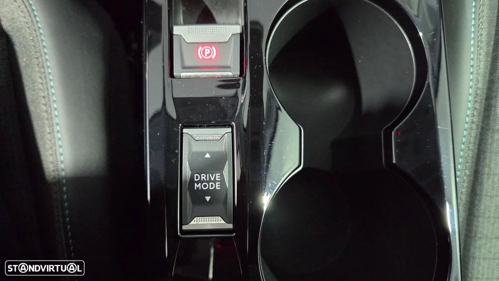 Peugeot 208 1.2 PureTech Allure Pack - 30