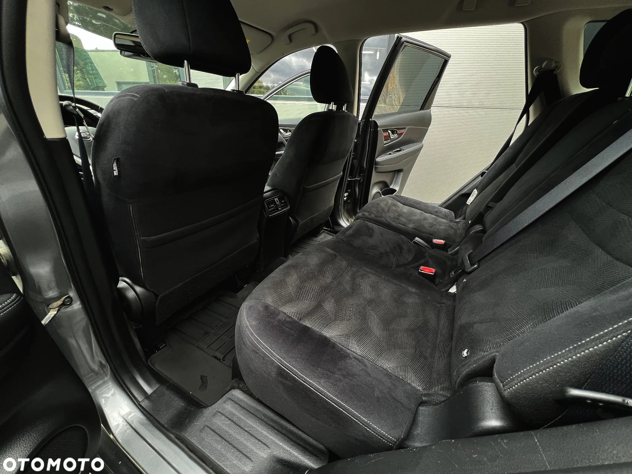 Nissan X-Trail 1.6 DIG-T N-Connecta - 36