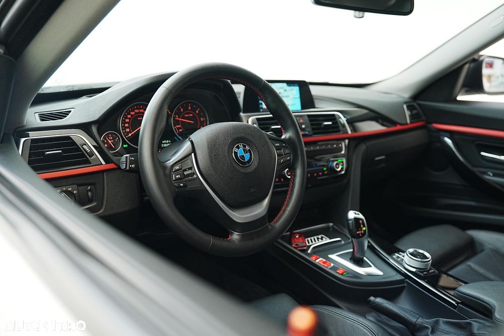 BMW Seria 3 320d Aut. Sport Line - 15