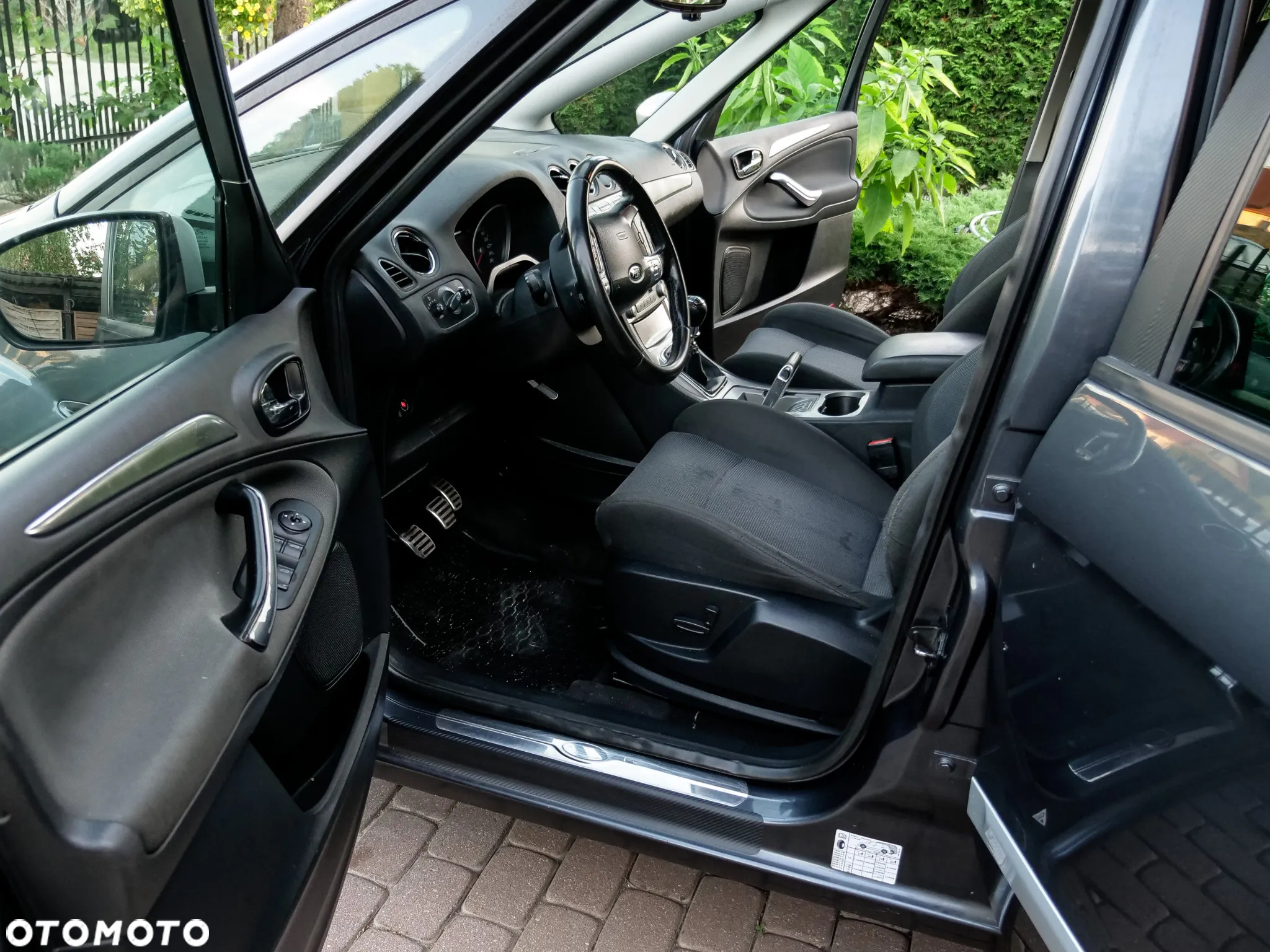 Ford S-Max - 22