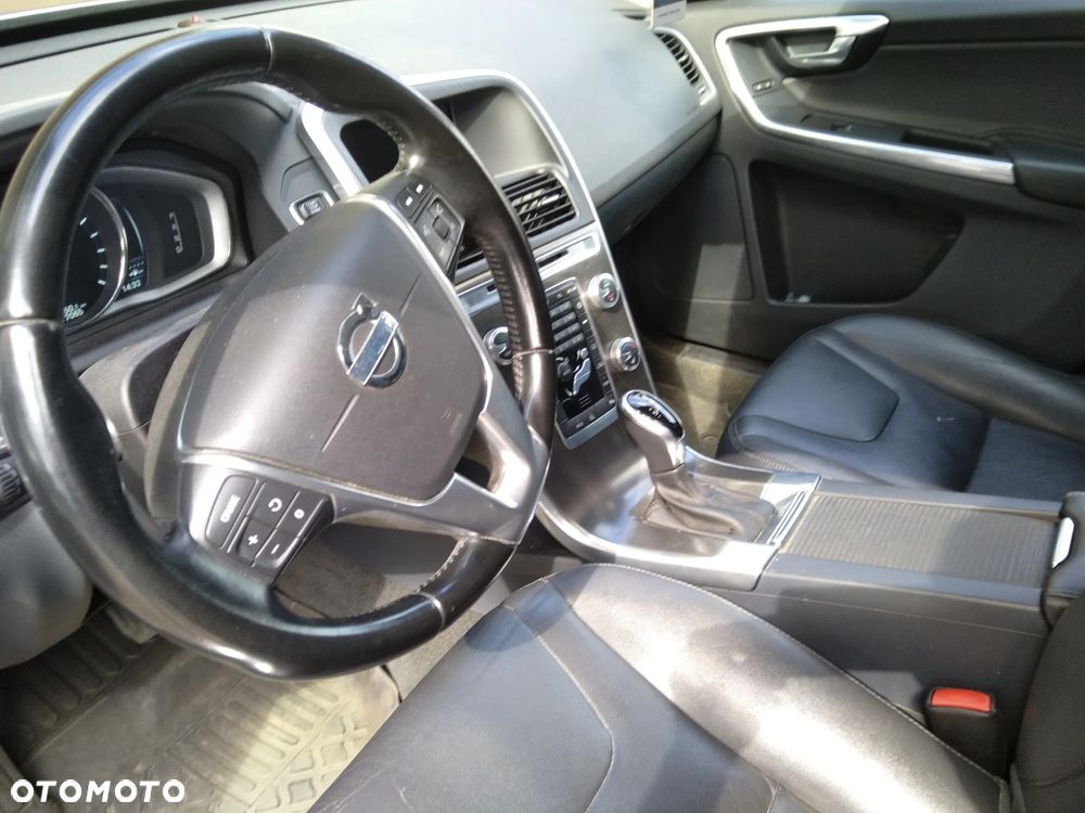 Volvo XC 60 T5 Drive-E Momentum - 7