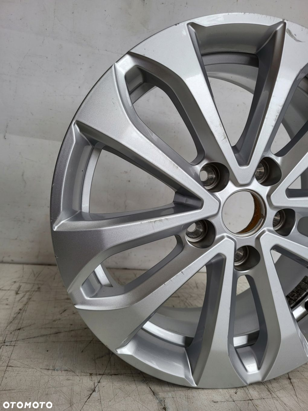 Felga Alu Renault Talisman 6.5" x 17" 5x114.3 - 2